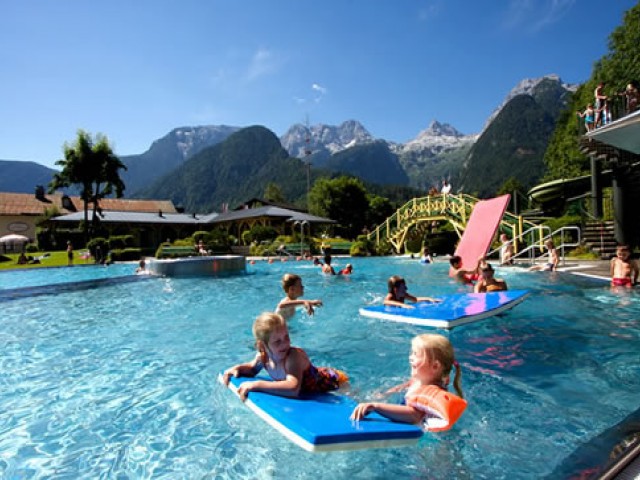 Pension Auer - Appartements mit Bergblick in Lofer